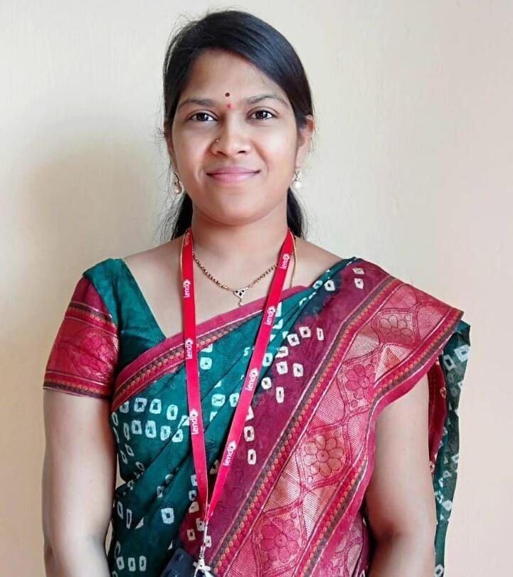 Dr Gayatri