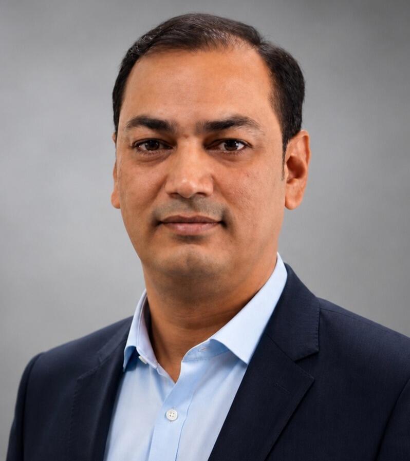 Dr Satish